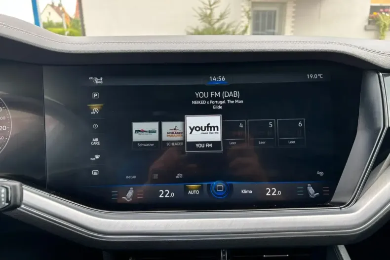 Volkswagen Touareg din 2023 cu 17.729 km - oferta VOL110663 - foto 13