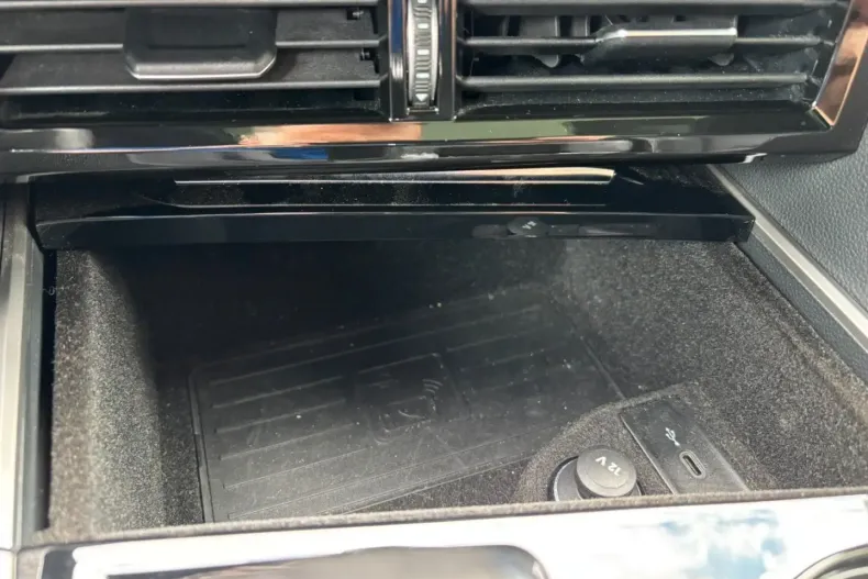 Volkswagen Touareg din 2023 cu 17.729 km - oferta VOL110663 - foto 17