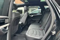 Volkswagen Touareg din 2023 cu 17.729 km - oferta VOL110663 - foto 19