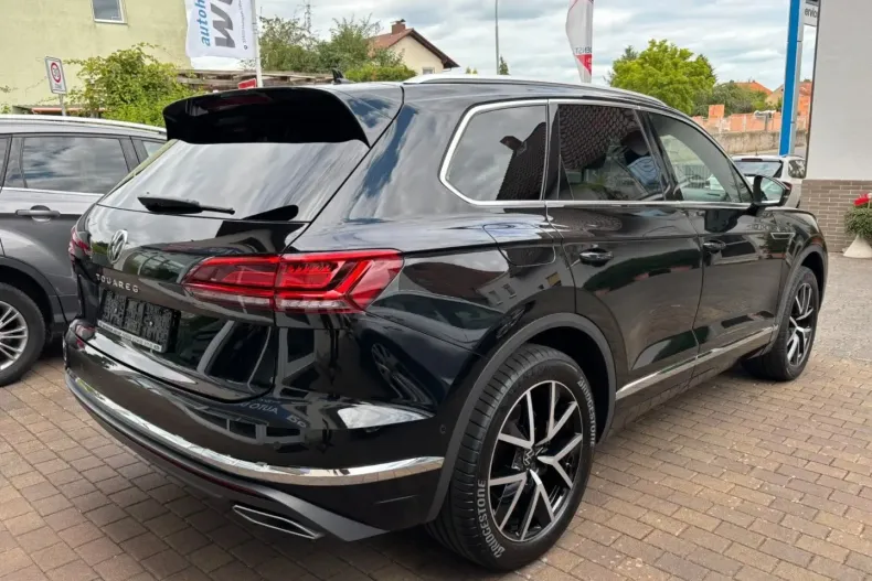 Volkswagen Touareg din 2023 cu 17.729 km - oferta VOL110663 - foto 28