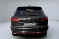 Volkswagen Touareg din 2023 cu 14.500 km - oferta VOL110664 - foto 3