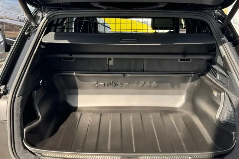 Volkswagen Touareg din 2023 cu 14.500 km - oferta VOL110664 - foto 4