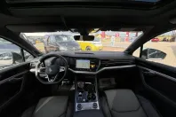 Volkswagen Touareg din 2023 cu 14.500 km - oferta VOL110664 - foto 8