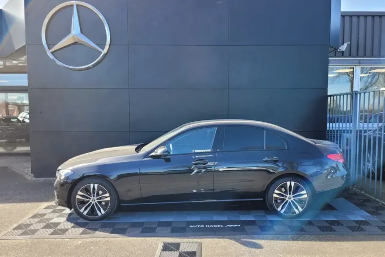 Mercedes-Benz C 300 din 2023 cu 14.924 km - oferta MER110668 - foto 1