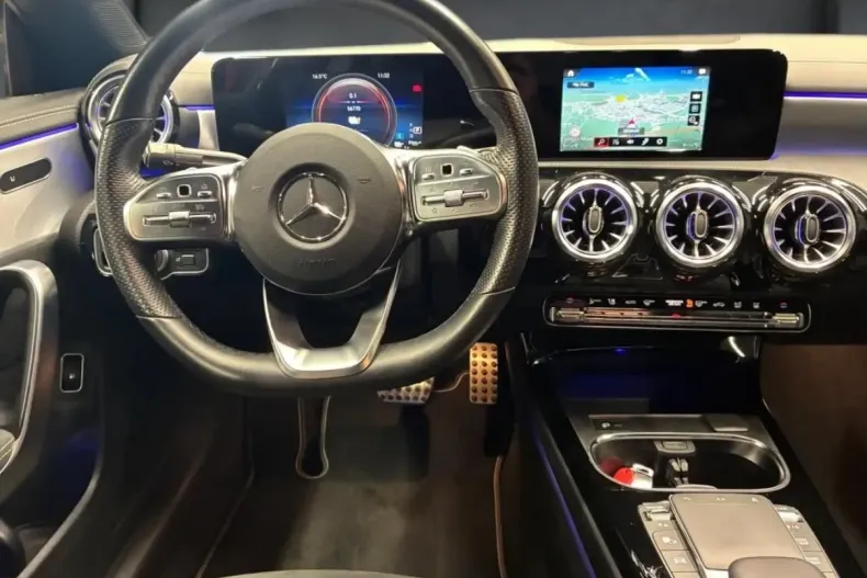 Mercedes-Benz CLA 250 din 2021 cu 56.732 km - oferta MER110686 - foto 8