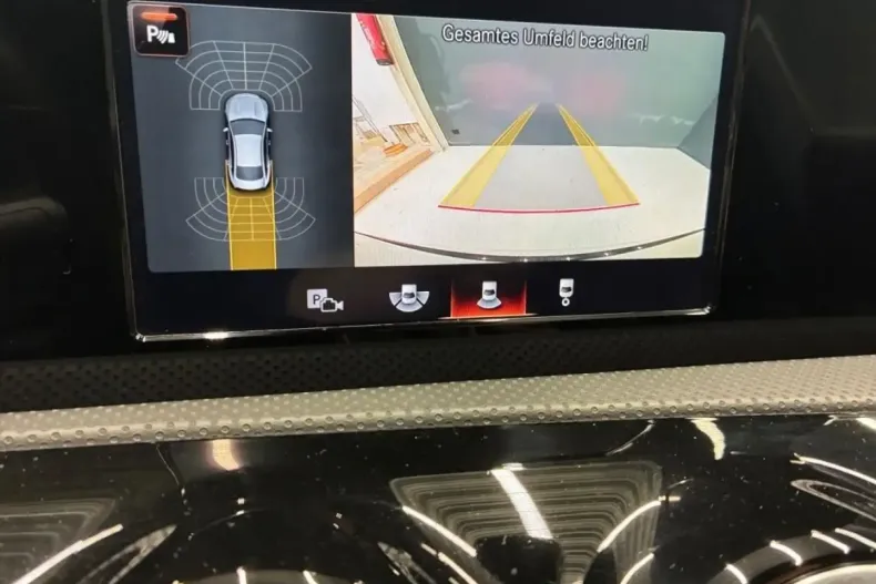 Mercedes-Benz CLA 250 din 2021 cu 56.732 km - oferta MER110686 - foto 13