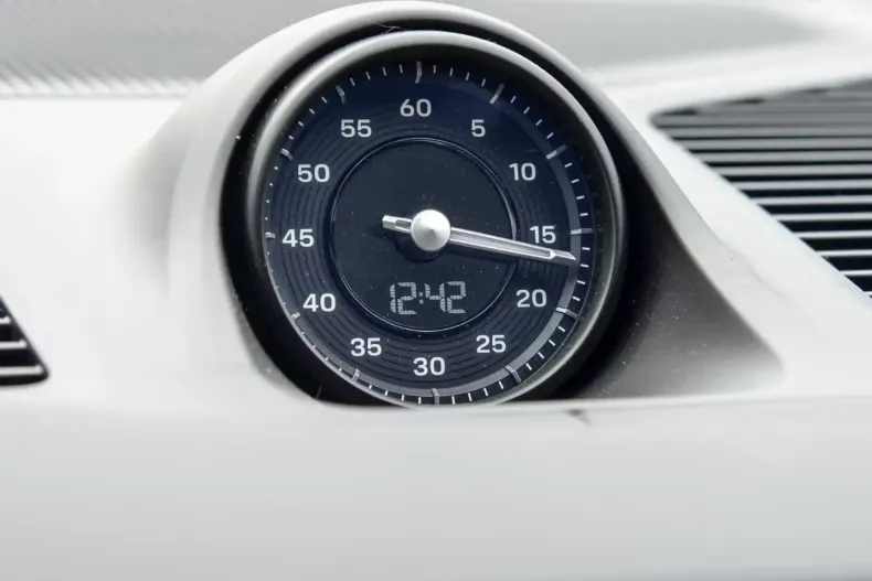 Porsche Cayenne din 2025 cu 6.900 km - oferta POR110690 - foto 11