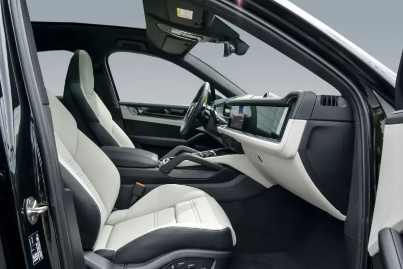 Porsche Cayenne din 2025 cu 6.900 km - oferta POR110690 - foto 13