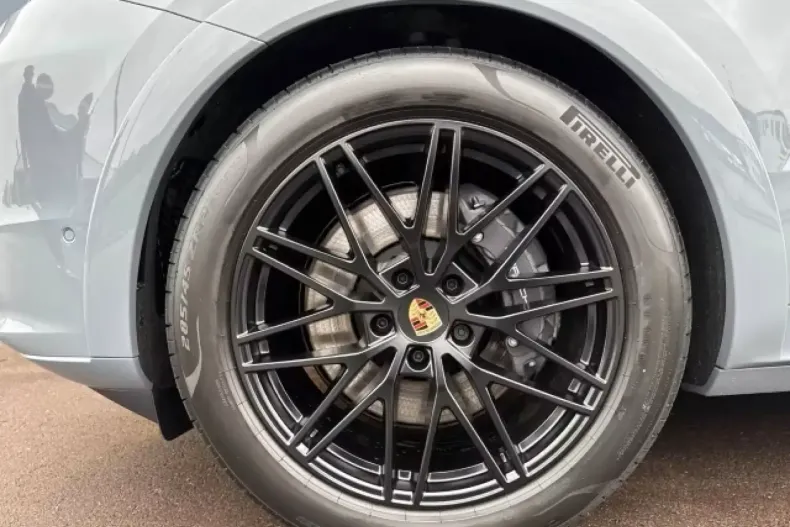 Porsche Cayenne din 2025 cu 6.000 km - oferta POR110692 - foto 6