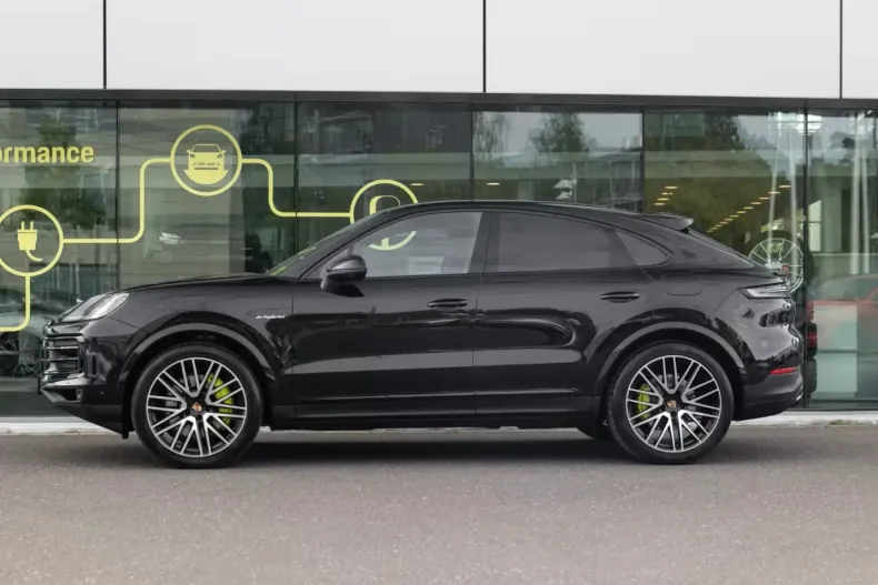 Porsche Cayenne din 2025 cu 2.900 km - oferta POR110693 - foto 2