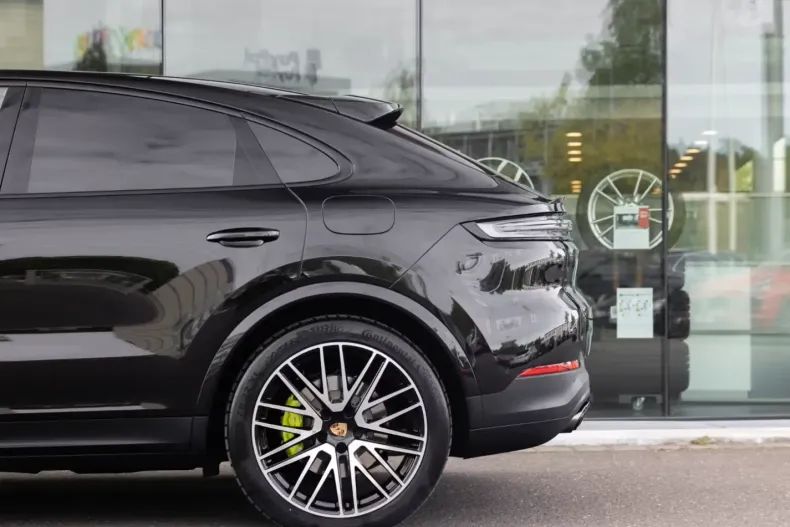 Porsche Cayenne din 2025 cu 2.900 km - oferta POR110693 - foto 6