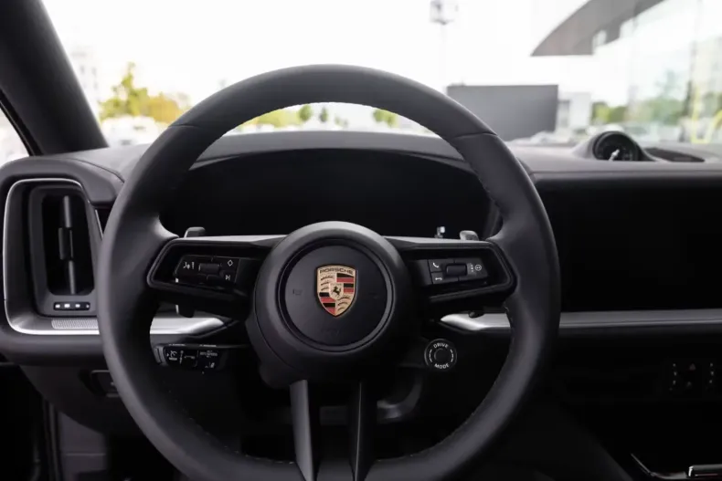 Porsche Cayenne din 2025 cu 2.900 km - oferta POR110693 - foto 8