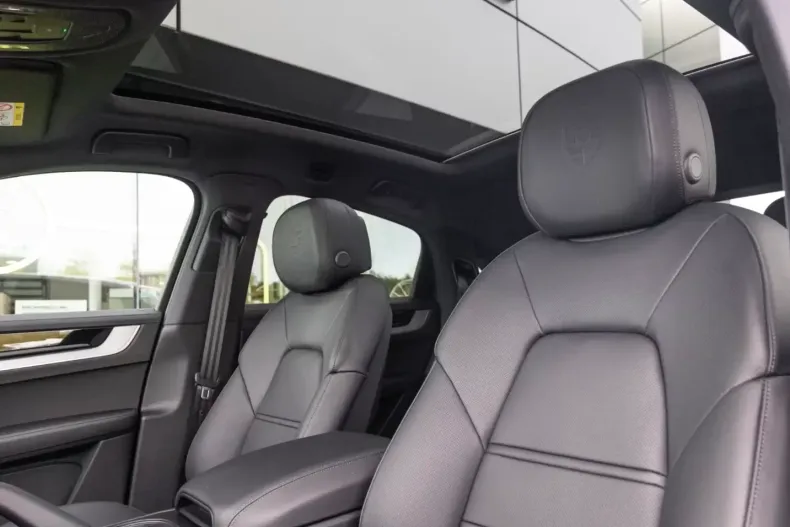 Porsche Cayenne din 2025 cu 2.900 km - oferta POR110693 - foto 9