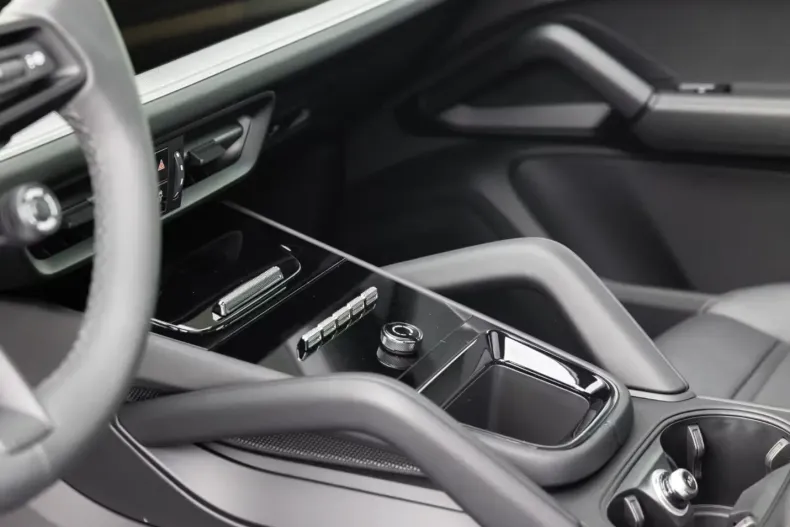 Porsche Cayenne din 2025 cu 2.900 km - oferta POR110693 - foto 13