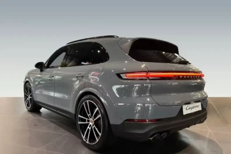 Porsche Cayenne din 2025 cu 5.000 km - oferta POR110694 - foto 3