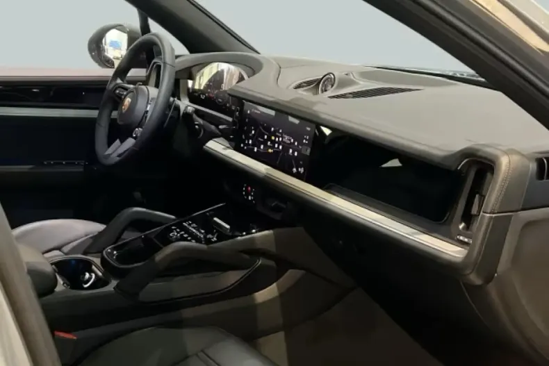 Porsche Cayenne din 2025 cu 5.000 km - oferta POR110694 - foto 16