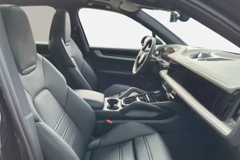 Porsche Cayenne din 2025 cu 6.900 km - oferta POR110696 - foto 9