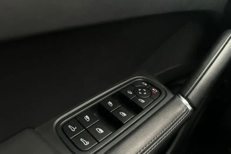 Porsche Cayenne din 2023 cu 34.900 km - oferta POR110705 - foto 25