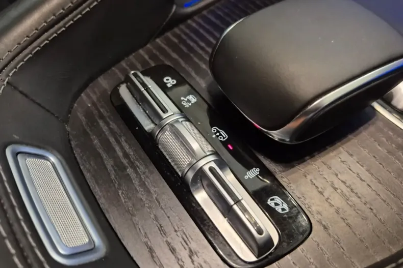 Mercedes-Benz GLE 63 AMG din 2021 cu 129.910 km - oferta MER110708 - foto 24