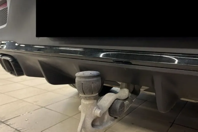 Mercedes-Benz GLE 63 AMG din 2023 cu 14.000 km - oferta MER110709 - foto 13