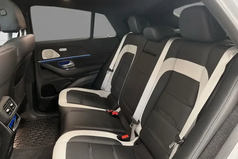 Mercedes-Benz GLE 63 AMG din 2023 cu 14.000 km - oferta MER110709 - foto 23