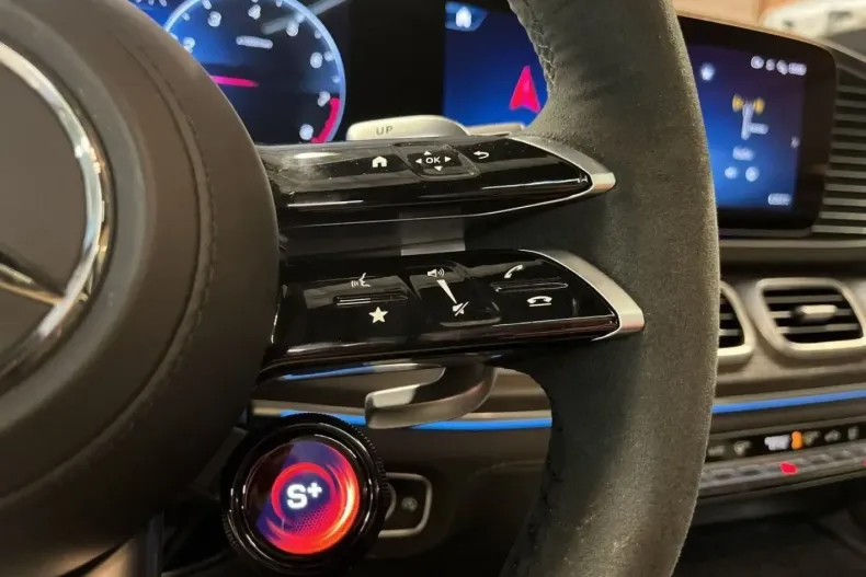 Mercedes-Benz GLE 63 AMG din 2023 cu 14.000 km - oferta MER110709 - foto 31