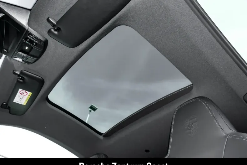 Porsche 992 din 2024 cu 12.800 km - oferta POR110711 - foto 10