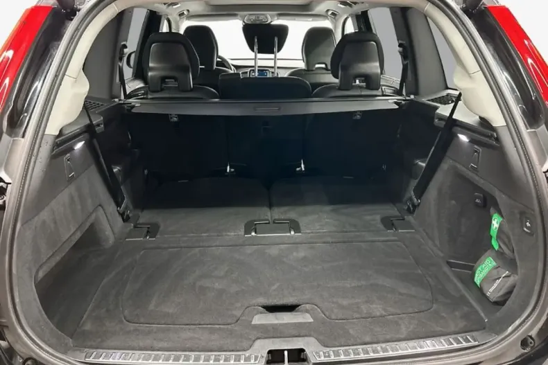 Volvo XC90 din 2024 cu 21.671 km - oferta VOL110725 - foto 6