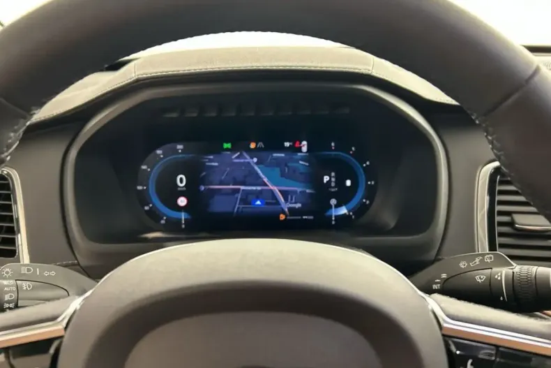 Volvo XC90 din 2024 cu 21.671 km - oferta VOL110725 - foto 11