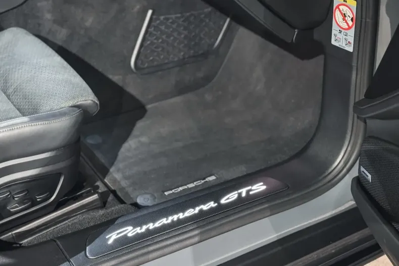 Porsche Panamera din 2024 cu 6.000 km - oferta POR110728 - foto 19
