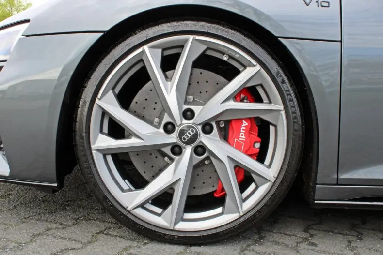 Audi R8 din 2022 cu 5.900 km - oferta AUD110732 - foto 6