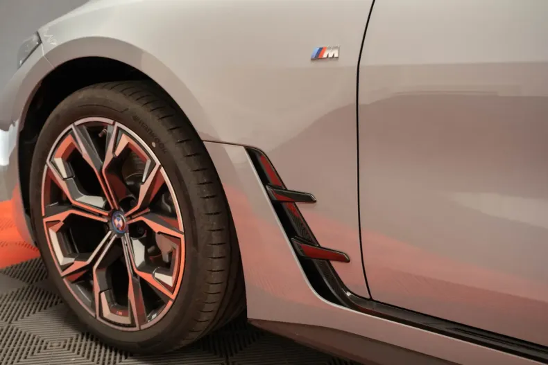 BMW i4 din 2025 cu 50 km - oferta BMW110740 - foto 7