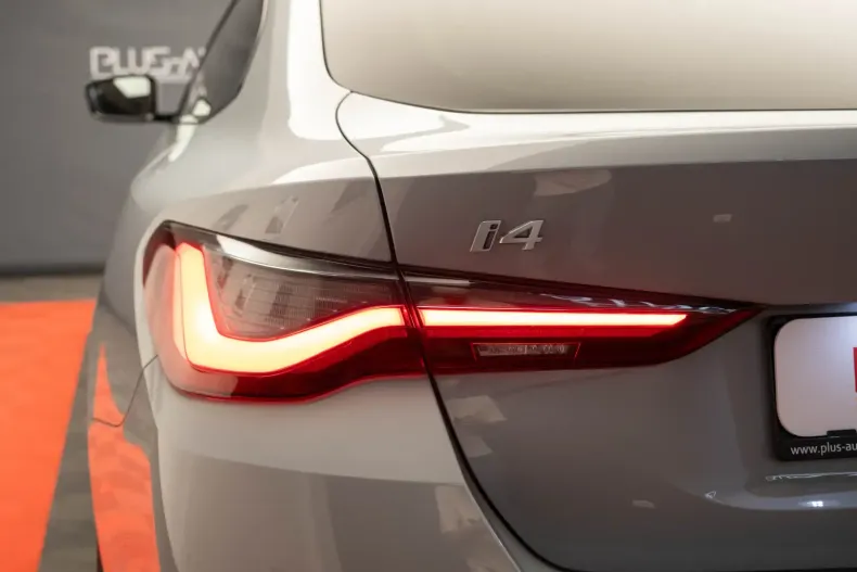 BMW i4 din 2025 cu 50 km - oferta BMW110740 - foto 14