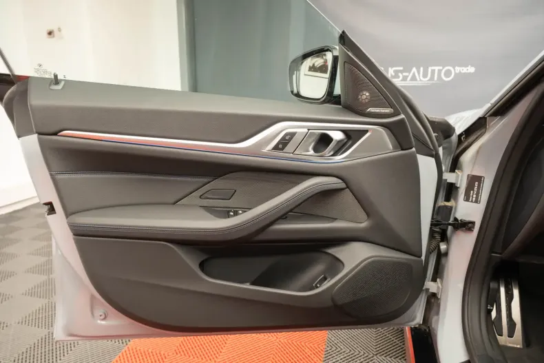 BMW i4 din 2025 cu 50 km - oferta BMW110740 - foto 17