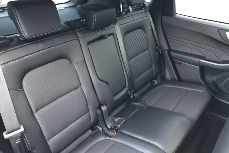 Ford Kuga din 2023 cu 66.000 km - oferta FOR110744 - foto 23