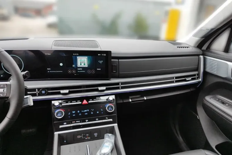 Hyundai SANTA FE din 2024 cu 8.800 km - oferta HYU110750 - foto 8