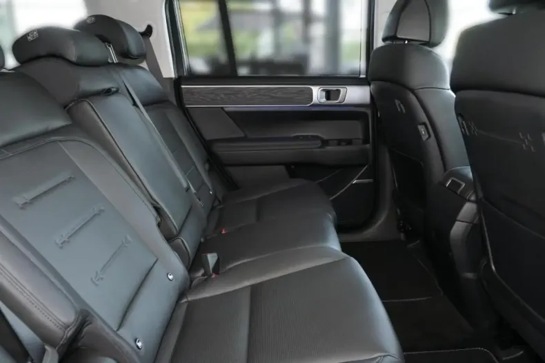 Hyundai SANTA FE din 2024 cu 10.100 km - oferta HYU110752 - foto 11