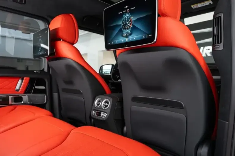 Mercedes-Benz G 63 AMG din 2025 cu 100 km - oferta MER110757 - foto 12