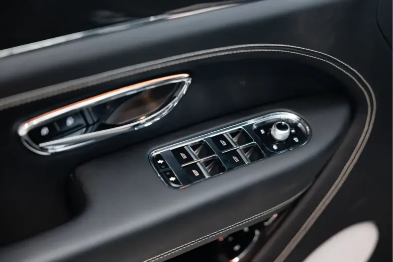 Bentley Bentayga din 2023 cu 25.000 km - oferta BEN110763 - foto 17