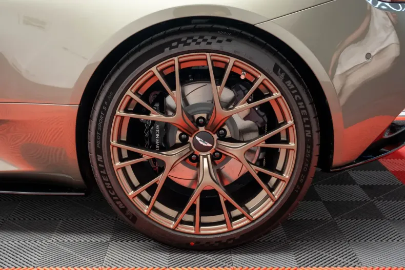 Aston Martin DB12 din 2025 cu 0 km - oferta AST110764 - foto 6