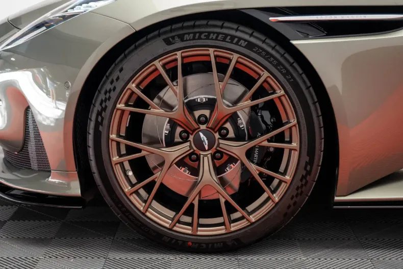 Aston Martin DB12 din 2025 cu 0 km - oferta AST110764 - foto 7