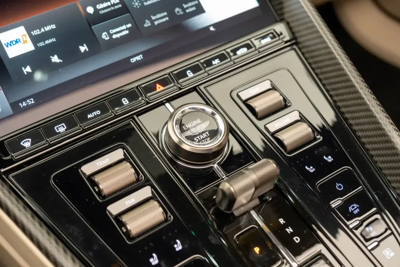 Aston Martin DB12 din 2025 cu 0 km - oferta AST110764 - foto 34