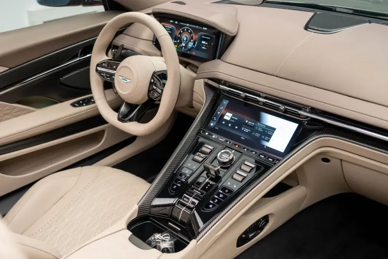 Aston Martin DB12 din 2025 cu 0 km - oferta AST110764 - foto 38