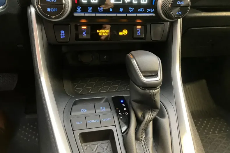 Toyota RAV4 din 2022 cu 37.700 km - oferta TOY110768 - foto 8