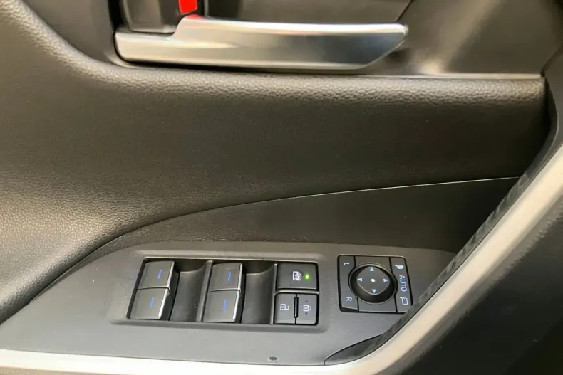 Toyota RAV4 din 2022 cu 37.700 km - oferta TOY110768 - foto 17