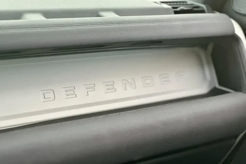 Land Rover Defender din 2022 cu 78.000 km - oferta LAN110773 - foto 18