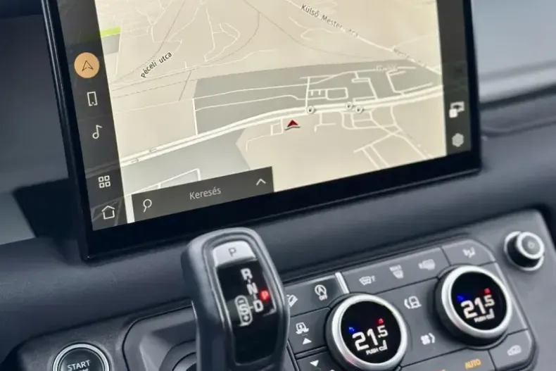 Land Rover Defender din 2022 cu 78.000 km - oferta LAN110773 - foto 29