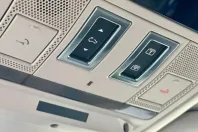 Land Rover Defender din 2022 cu 78.000 km - oferta LAN110773 - foto 30