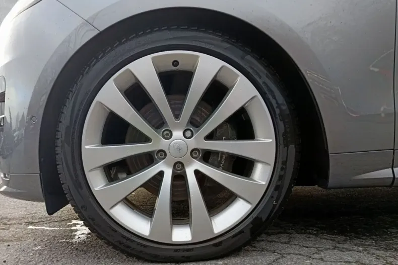 Land Rover Range Rover Sport din 2023 cu 15.889 km - oferta LAN110776 - foto 8