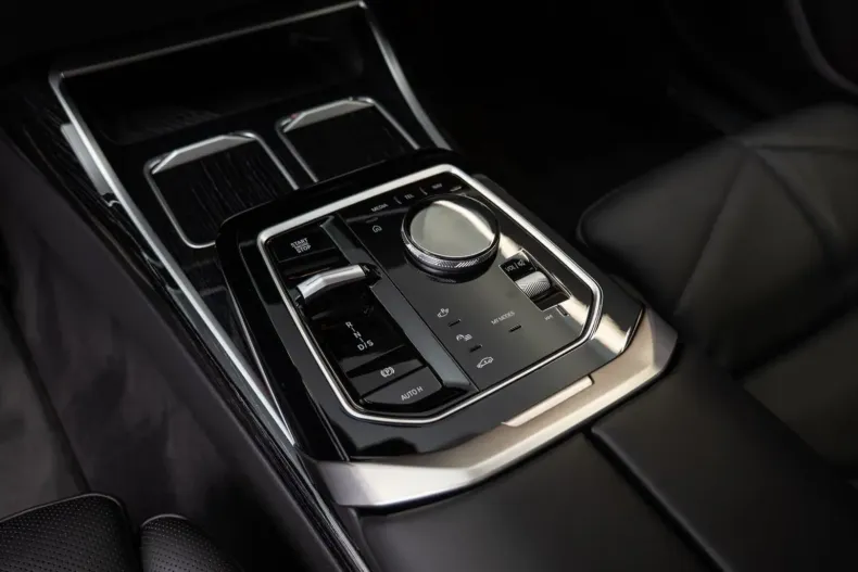 BMW 740 din 2023 cu 49.300 km - oferta BMW110787 - foto 15